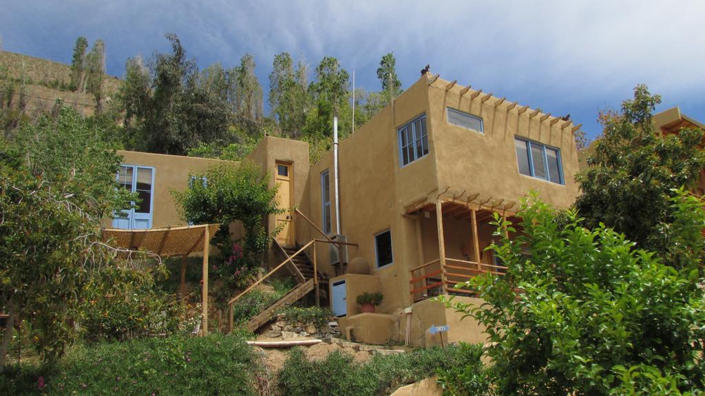 Cabanas Elquimista Pisco Elqui Exterior photo